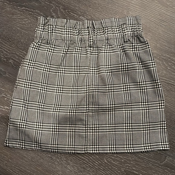 Jolt
Women’s skirt
Size Small - Picture 4 of 4
